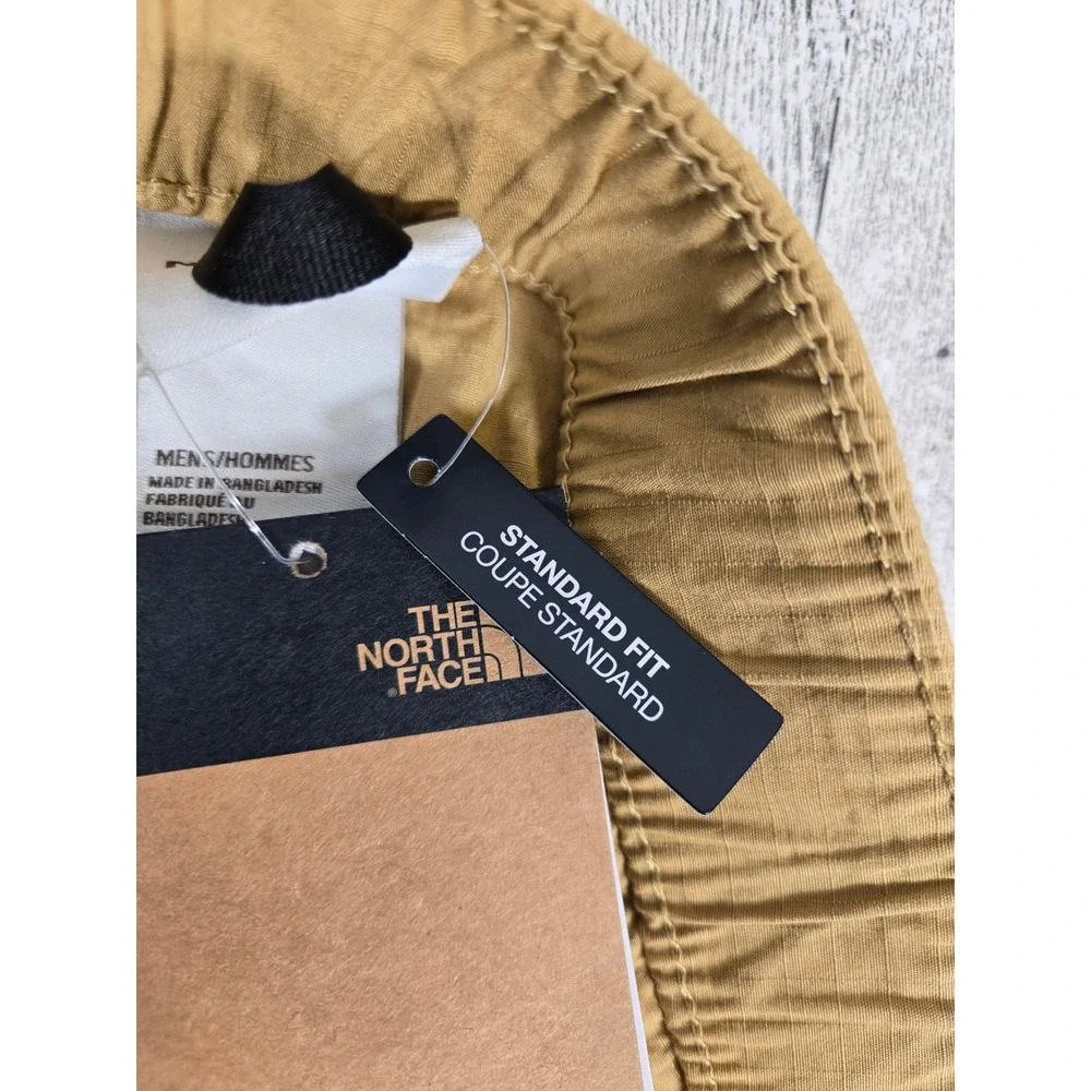 The North Face Mens Ripstop Cargo Shorts Antelope Tan NF0A7Q9S XL Regular NWT